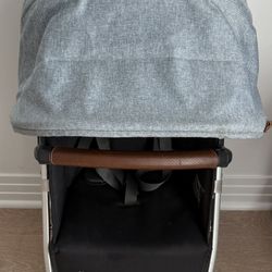 Uppababy Vista V2 Rumble seat in Gregory with Adapter