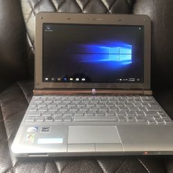 Toshiba Mini Notebook Laptop 1gb Ram 160gb Hdd