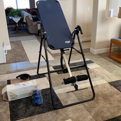 HANG UPs Inversion Table With Gravity Boots