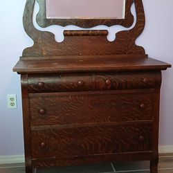 Mahogany Tiger Veneer