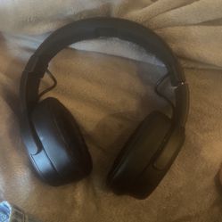 Skull Crusher sensory bass headphones with personal sound