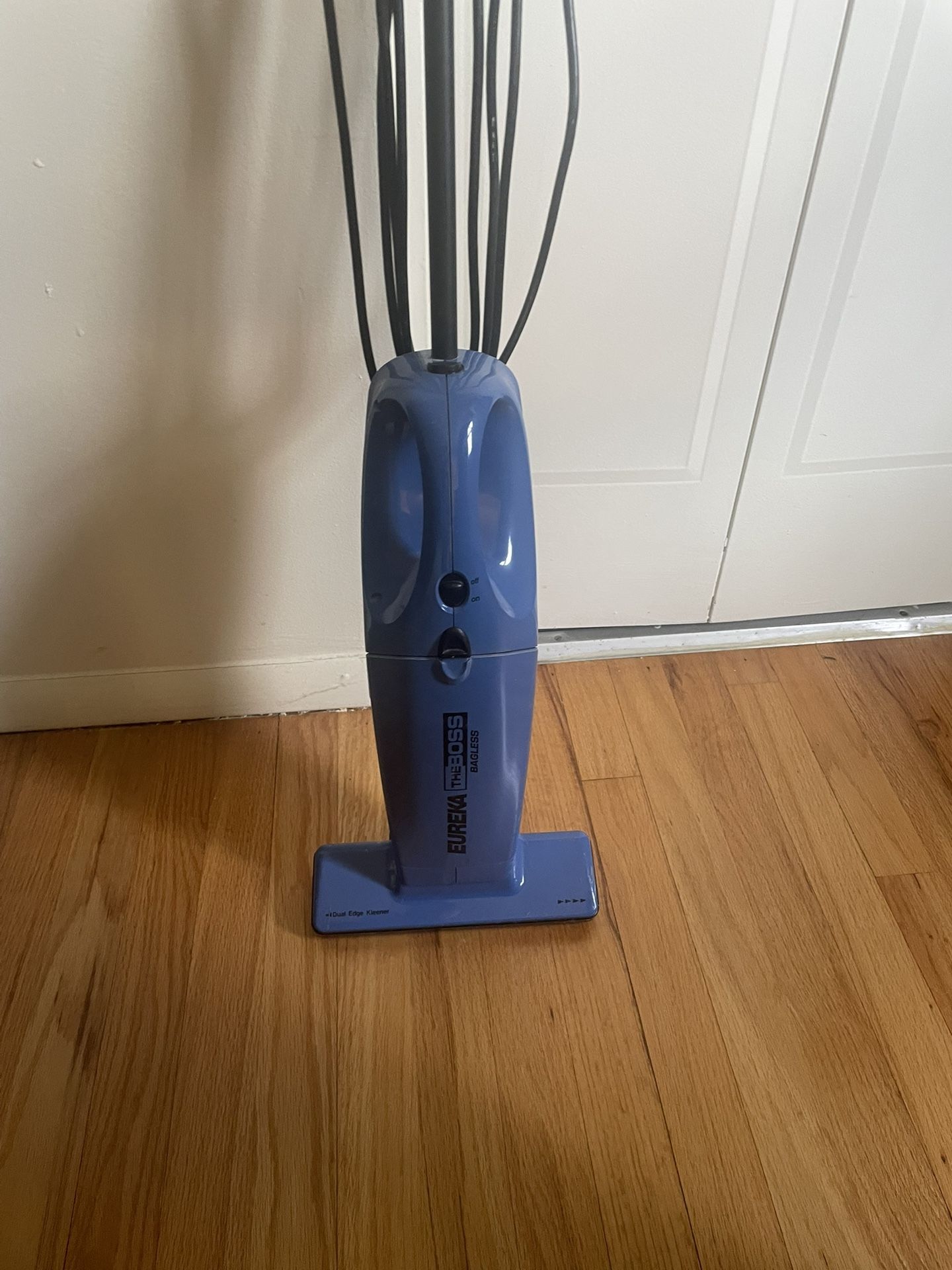 Used Stick Vacuum Eureka the Boss