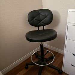 BLACK STOOL