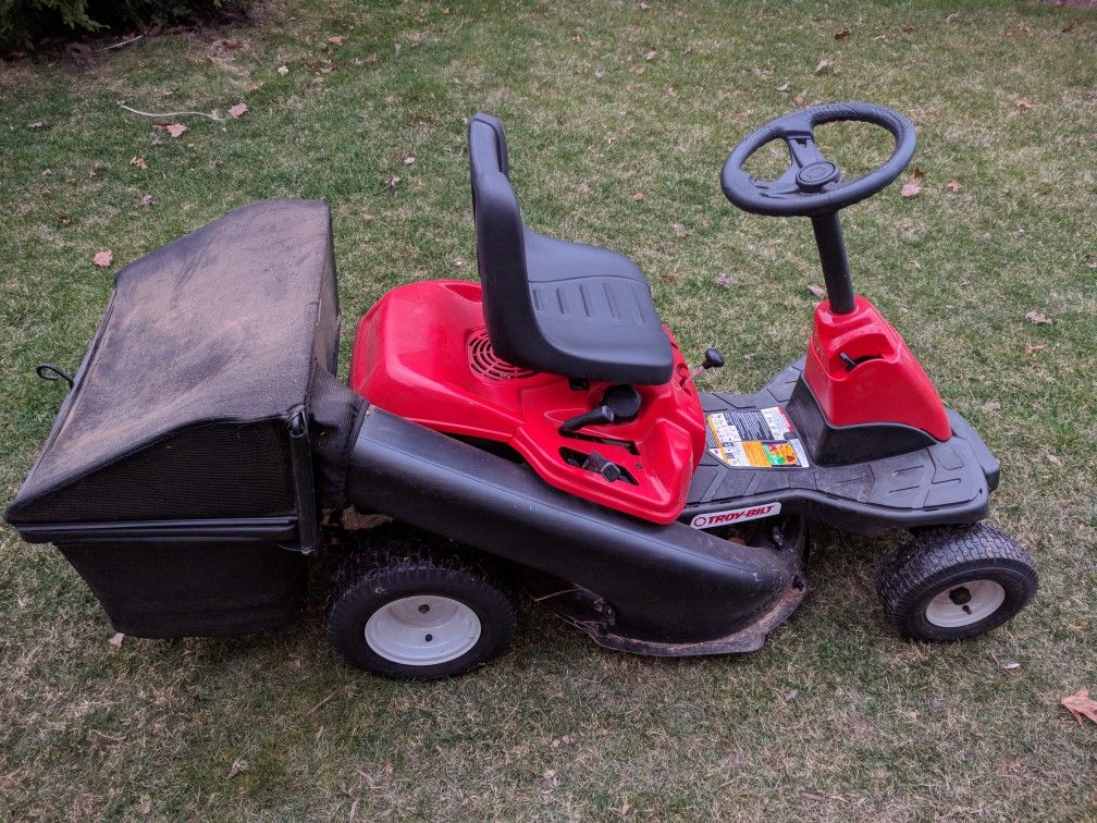 Troy Bilt 26J Mini Rider Lawn Tractor