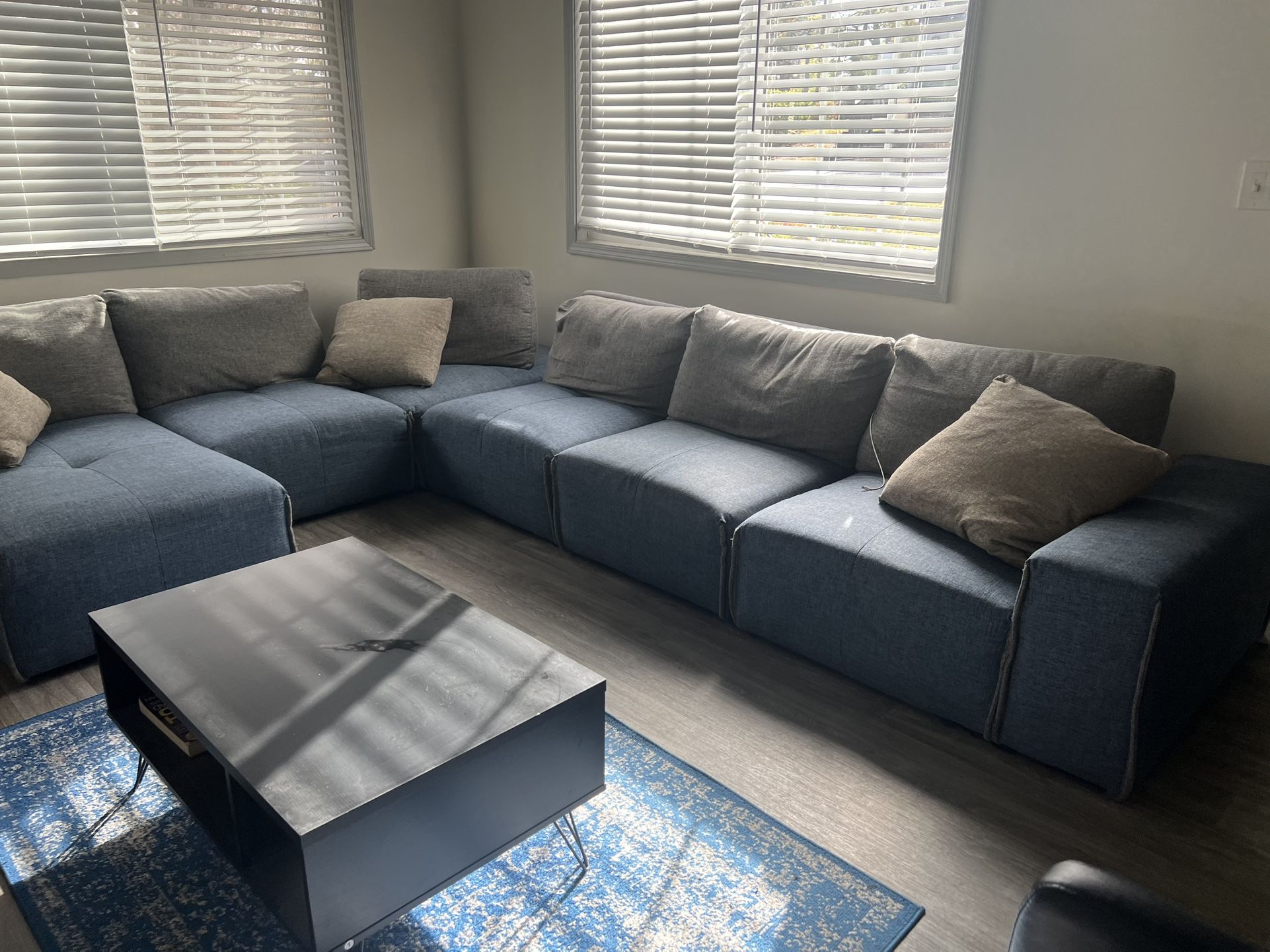 SECTIONAL COUCH SOFA