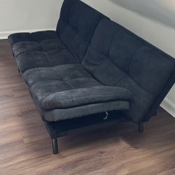 Convertible Futon/sofa/bed