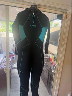 Women's Bare wetsuit, 7mm, brand new, size 8, special clearance price.