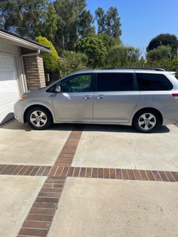 2011 Toyota Sienna