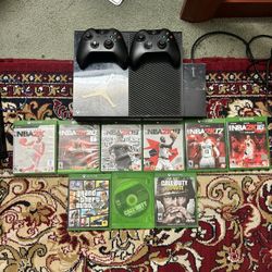 Xhox one  with games and headset