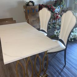 GREAT TABLE & CHAIRS ‼️‼️
