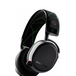 SteelSeries Arctis 9X Wireless Gaming Headset – Integrated Xbox Bluetooth – 20+ Hour Battery Life – for Xbox One and Series X Plus