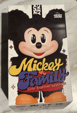 PopMart Mickey Family