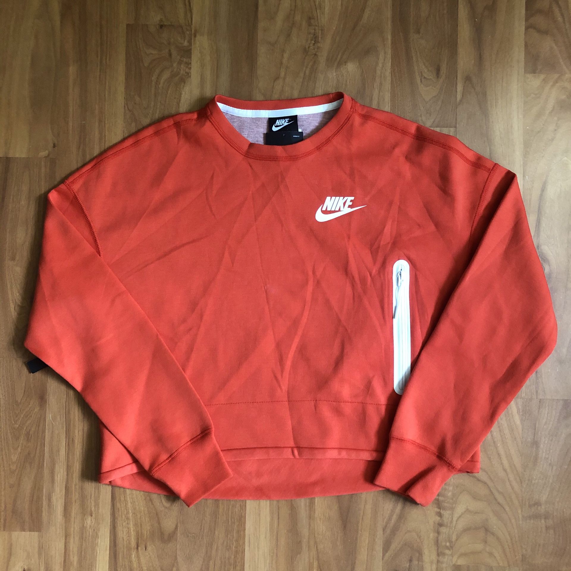 New Women’s Nike Tech Fleece Crewneck Sweatshirt Size M