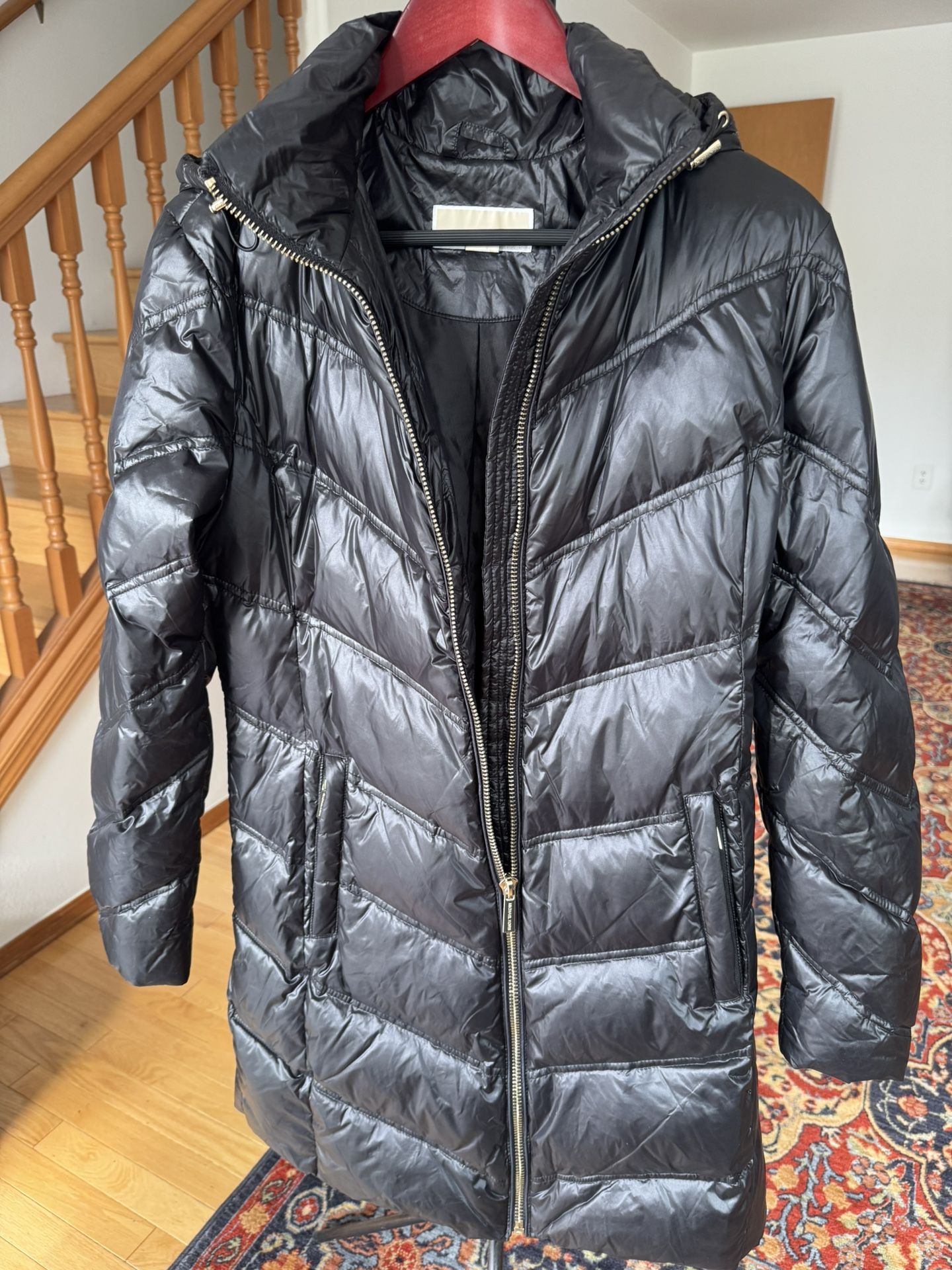 Michael Kors woman down long parka jacket black size M