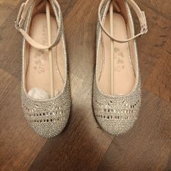 Olive & Edie Girls Shimmer Shoe Size 3