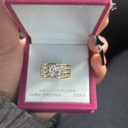 Size 8 Gold Ring