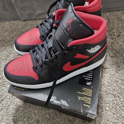 Air Jordan 1 Mid Size 11.5