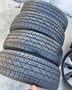 245/70/17 Firestone 📍📍 Vendo un set de llantas con 80% de vida las 4 📍🌟