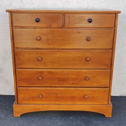 Dresser Bureau Chest of 6 Drawers