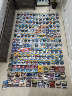 Hot Wheels Die-Cast Car Collection Lot