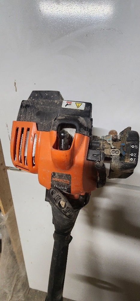 5' Gas Curved Weed Eater