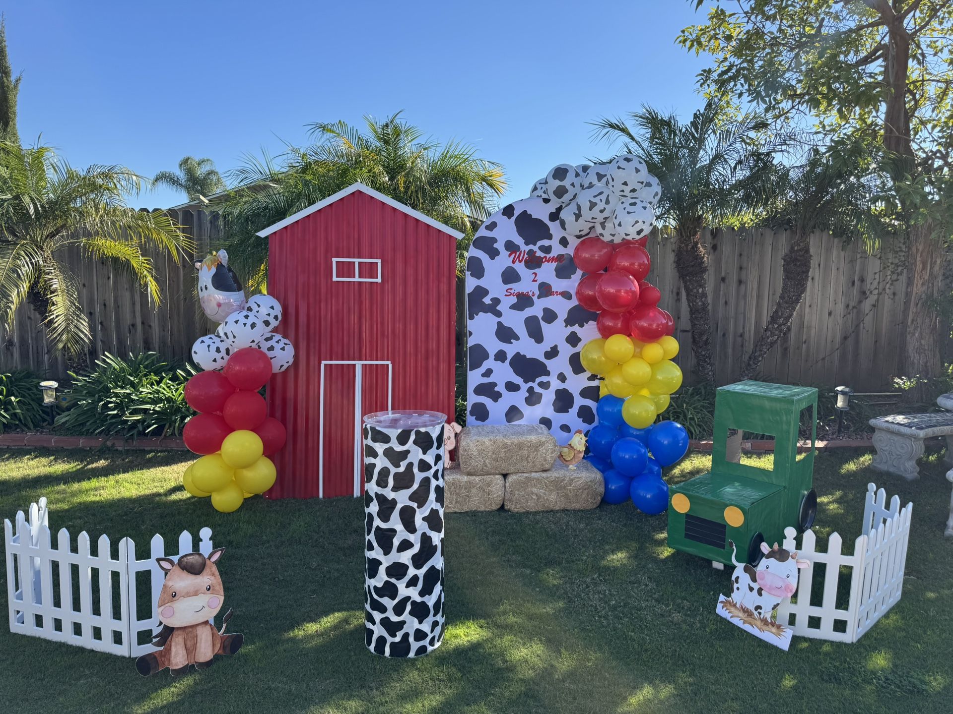 Farm Animals Barnyard Birthday Decor