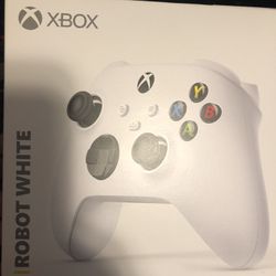 Microsoft Xbox Series X Wireless Controller Robot White - New