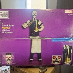 Dean The Deathologist Halloween animatronic