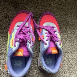 Puma Sneakers