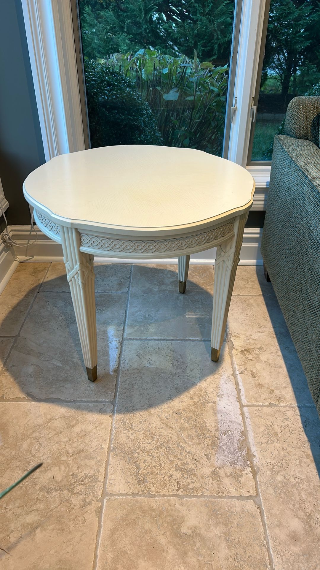 Round Solid Wood End Table