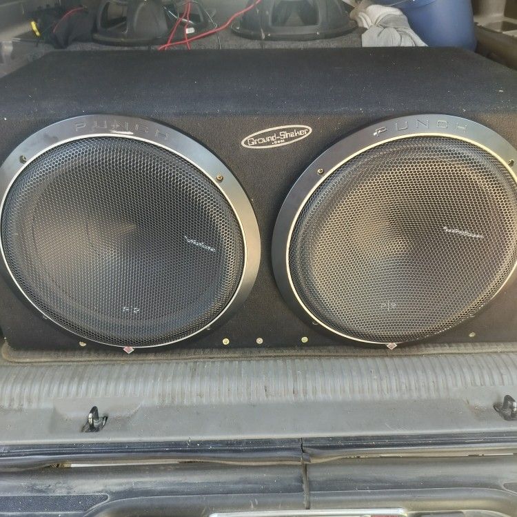 2. P2 Rockford Fosgate 15s
