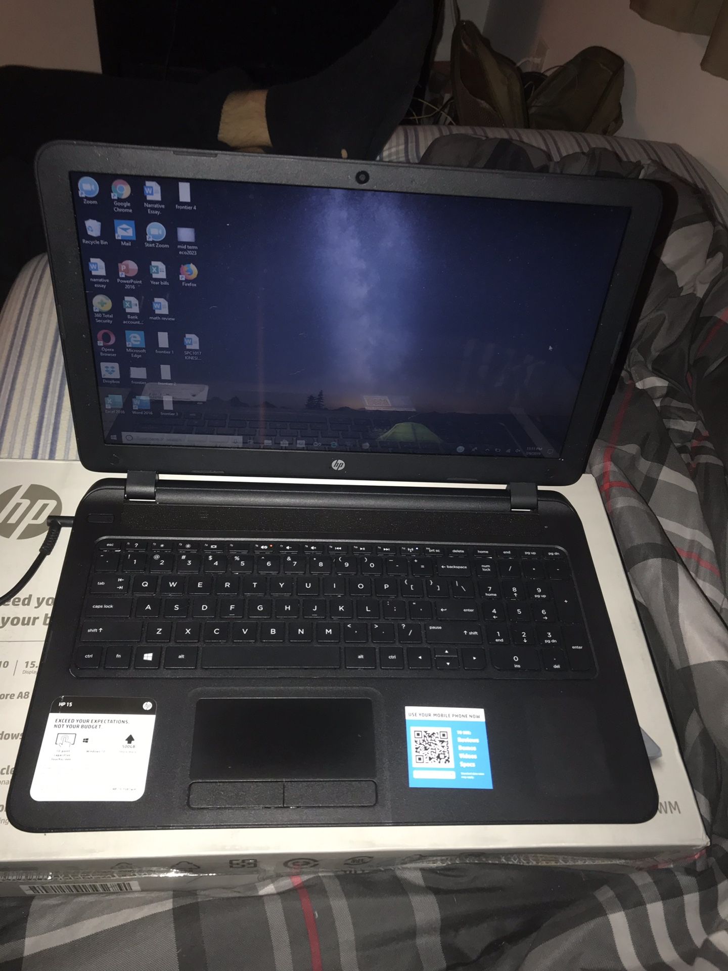 HP notebook 15.6 hd touch display 500gb