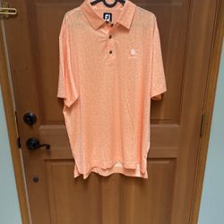 Foot Joy Men’s Size Large Aguila Golf Club