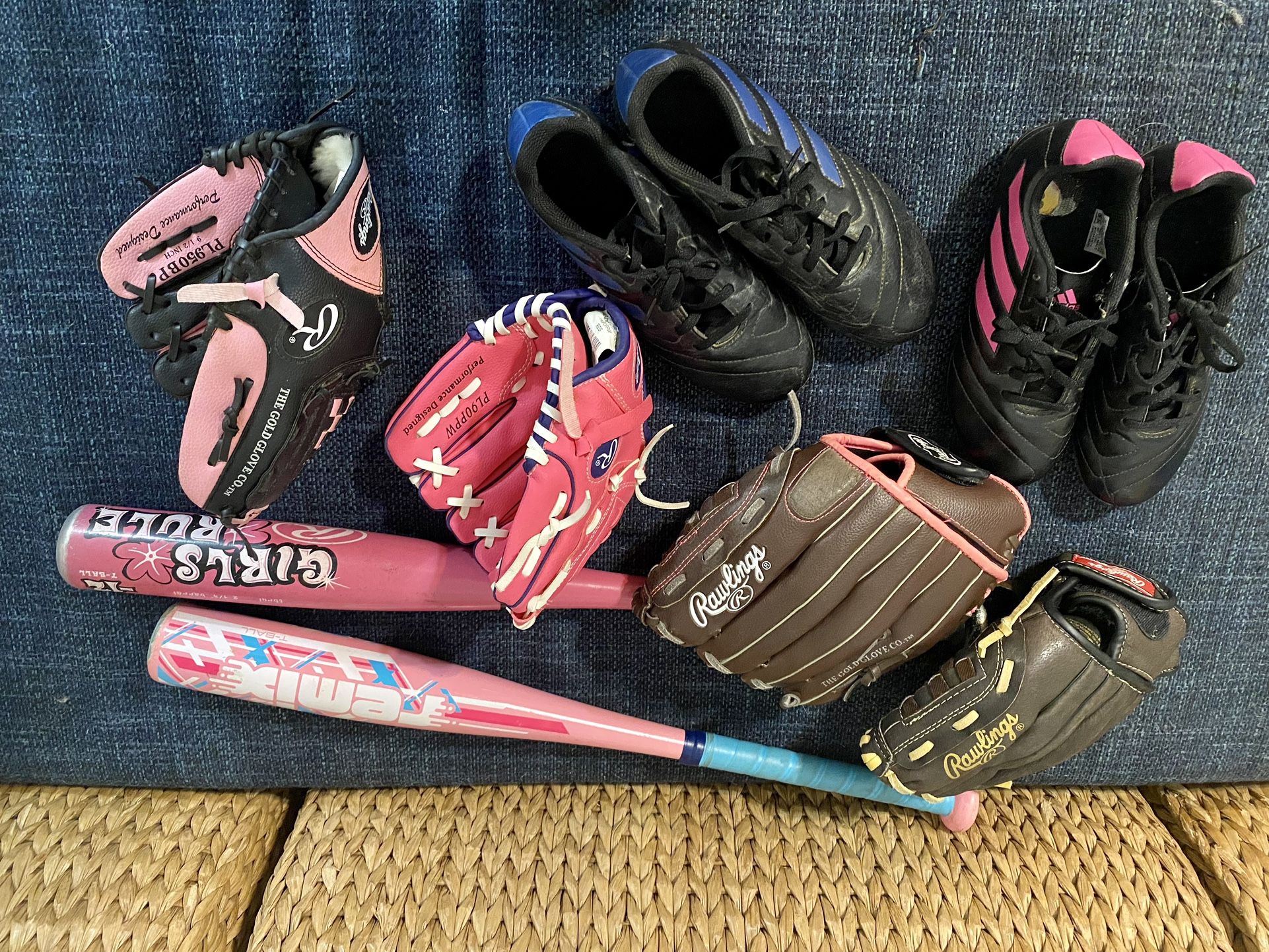 Baseball/Softball Bats, Gloves, Cleats