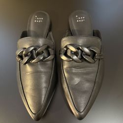 Black Women’s Slip-On Loafers with Chain