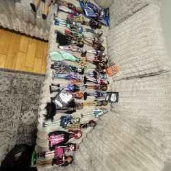 Monster high dolls