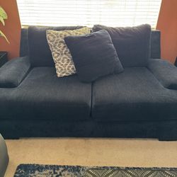Loveseat 