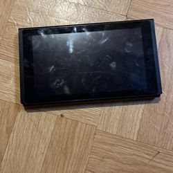 Nintendo Only Tablet With A 128 Gb And And The Ninetndo Box 