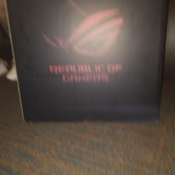 Gl10dh Gaming Computer  ASUS , AMD R7-3700x (3.6G), Lo-DDR4 2666 6g*2,  Storage 1 Tb7 + 512g  PCIE G3 Ssd, Without ODD, WIFI 5 (802.11AC) 2 *2+BT,  VG