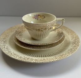 Royal China “Royal Bouquet” Pattern