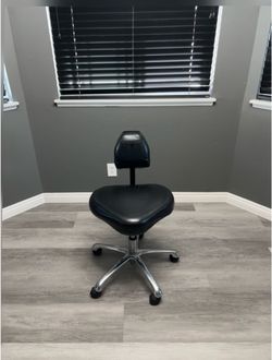 Precision Professional Tattoo Stool - Black and Silver