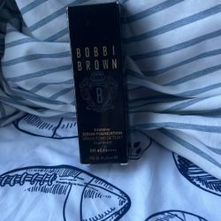 Bobbi Brown Serum Foundation 