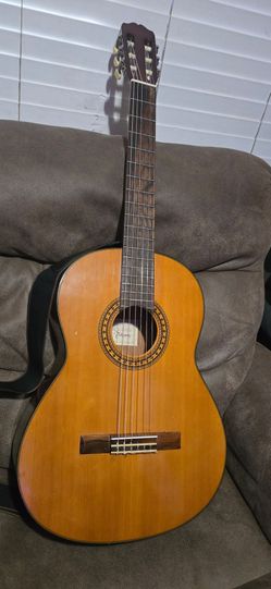 GUITARRA ACOUSTICA CLASICA TAKAMINE $130 obo