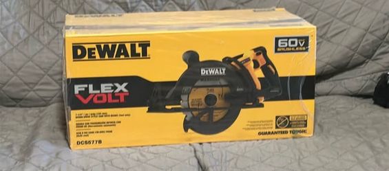 DEWALT 7 1/4  WORM DRIVE SKILL SAW DCS577B ONLY NEW