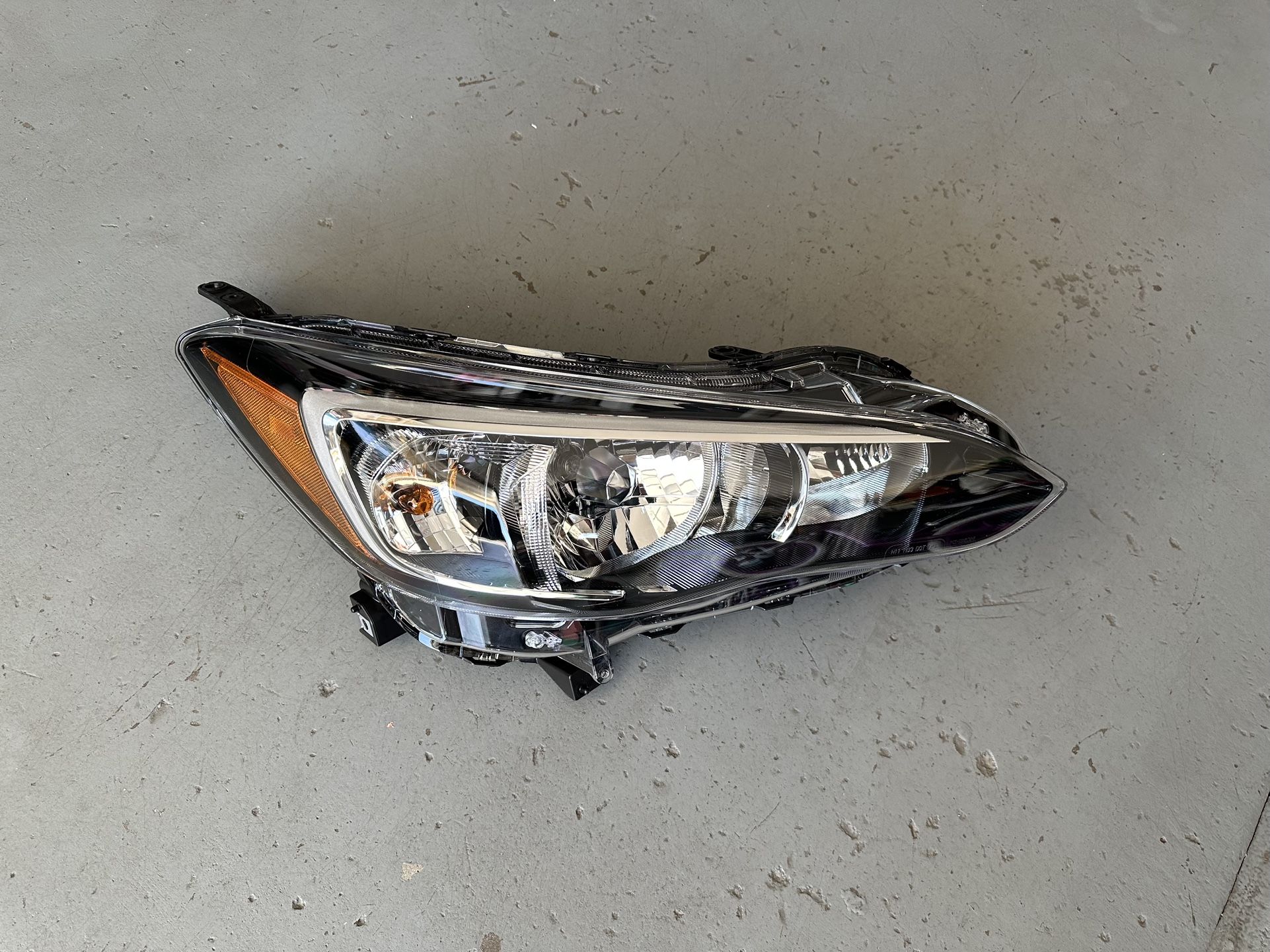 Subaru Impreza Headlight 2017-2023, Subaru Crosstrek Headlight 2017-2023, Subaru Impreza Headlamp, OEM ORIGINAL SUBARU PART, NEW OEM Part, passenger s