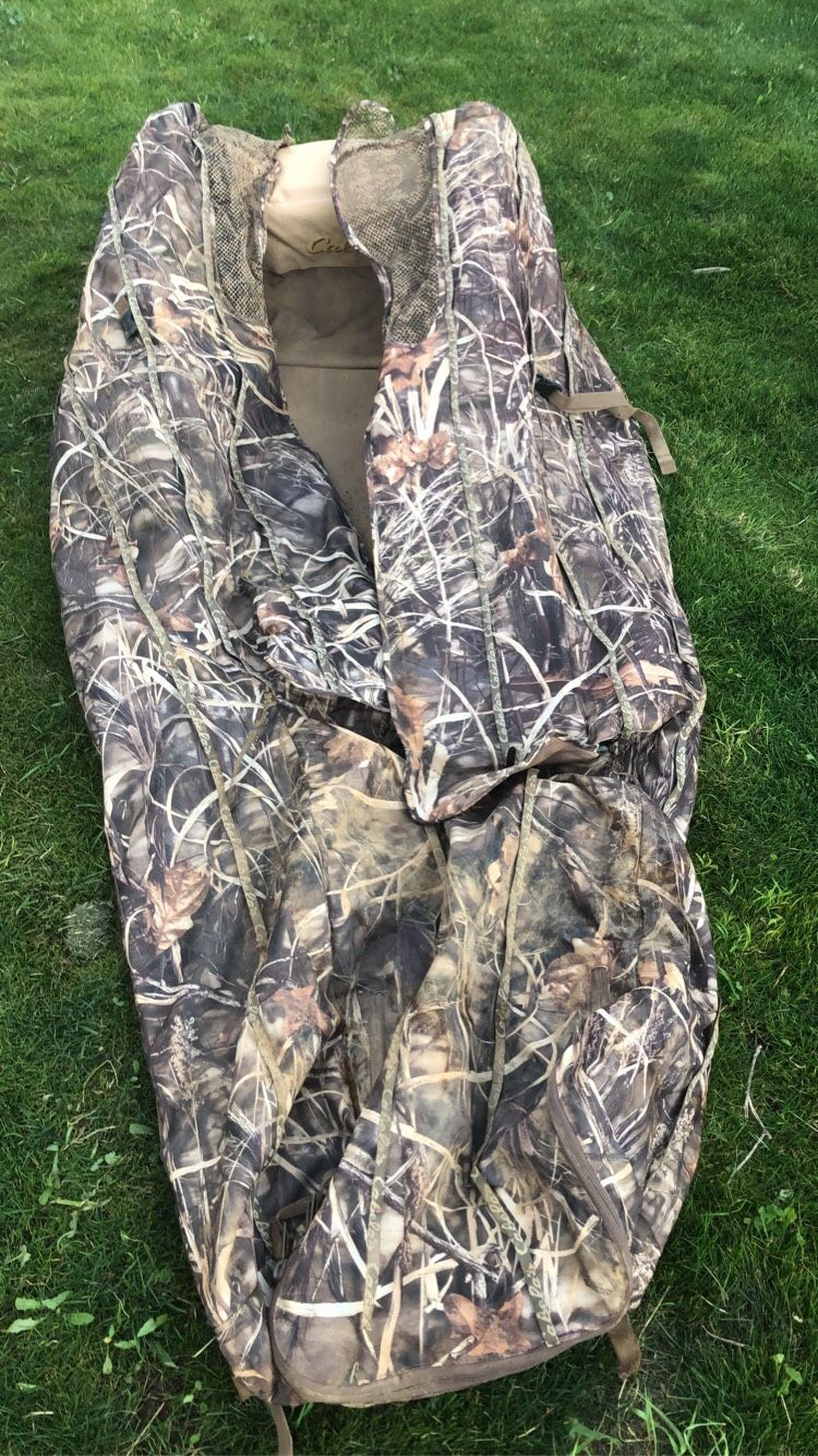 Cabelas Layout Hunting Blind for Sale in Phoenix, AZ OfferUp