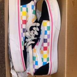 Kids Vans Old Skool Rainbow Checkerboard – Size 13 
