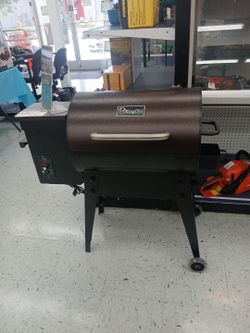 Electric wood pellet grill