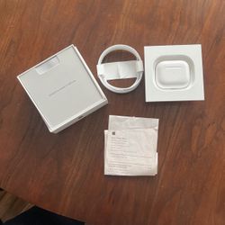 AirPods (3rd Gen) With MagSafe Charging Case 