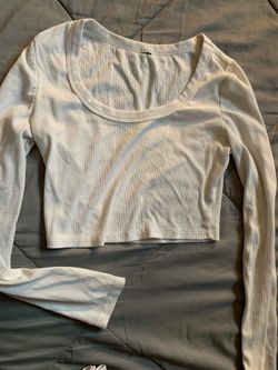 White Round Neck Long Sleeve